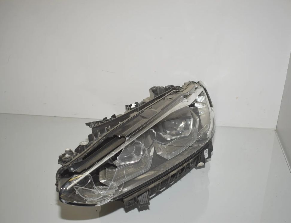 BMW i4 1 generation (2021-2024) Ľavé predné svetlomety 5A19351 31263551