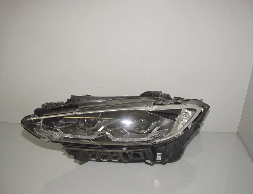 BMW i4 1 generation (2021-2024) Ľavé predné svetlomety 5A19351 31263551