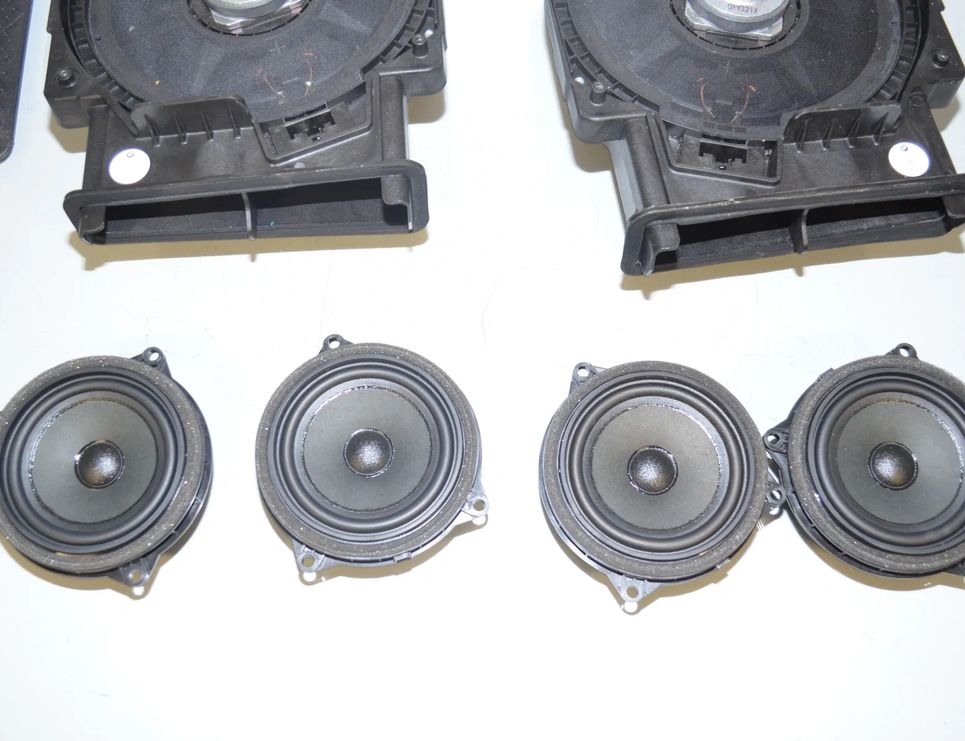 BMW 1 Series F40 (2019-2024) Kompletný zvukový audio systém 9275996,65139275996,65137927998,7927998,9275995,65139275995,65137927997,7927997,8715685,63138715685,65139274700,9274700 32953604