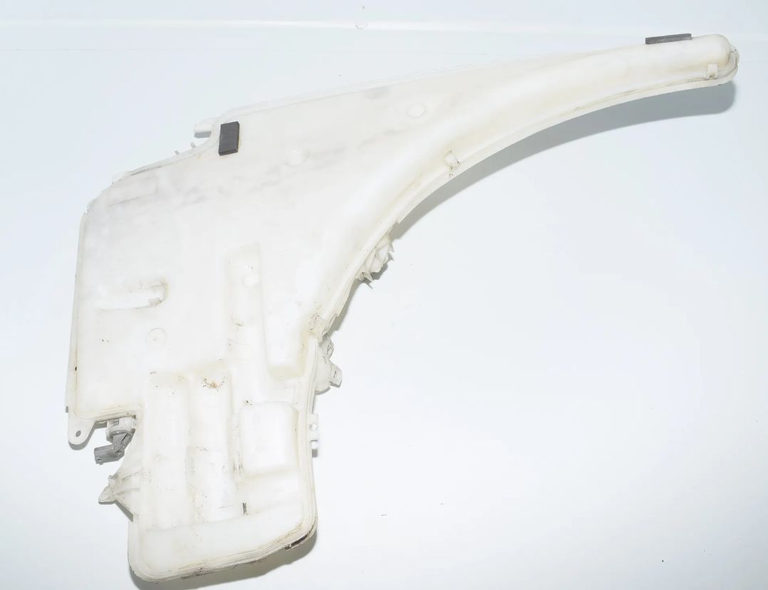 BMW 1 Series E81/E82/E87/E88 (2004-2013) Window Washer Tank 7124231,7117842,7068998,7068996 3996816