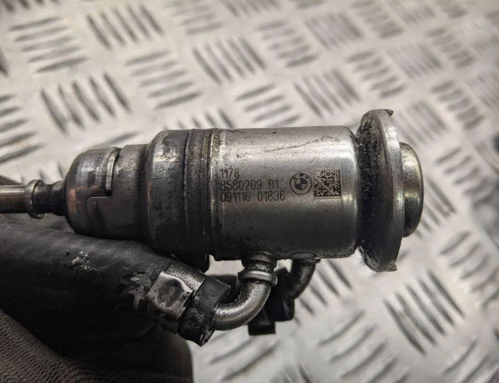 BMW 5 Series G30/G31 (2016-2023) AdBlue Injektory 8580209 31428942