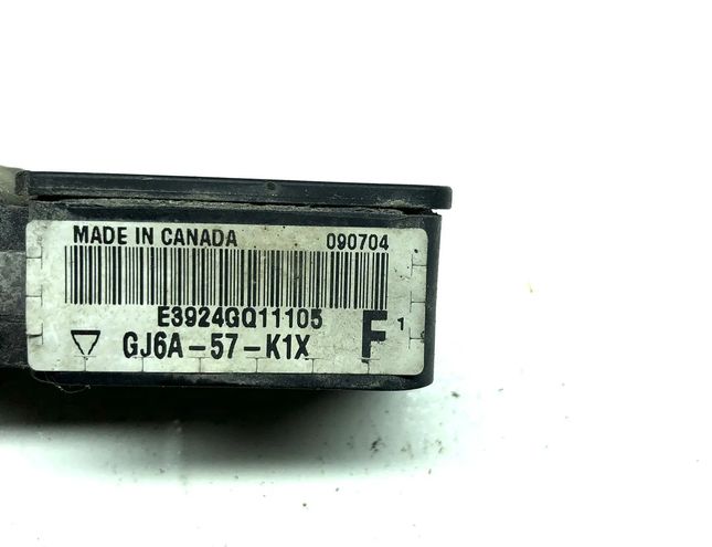 MAZDA 6 GG (2002-2007) Pravý zadný senzor nárazu GJ6A57K1X 28248589