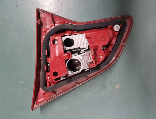 OPEL Meriva 2 generation (2010-2020) Фонарь крышки багажника правый 13260838 25851837