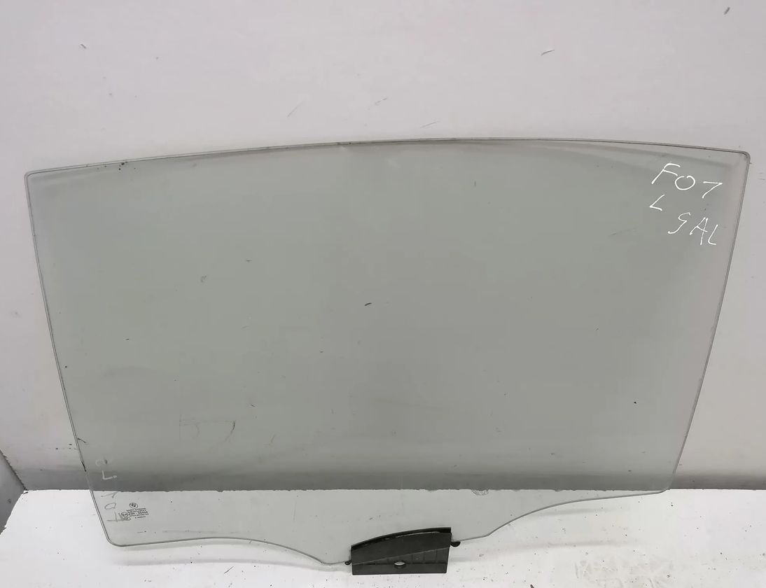 BMW 7 Series F01/F02 (2008-2015) Sklo zadnej ľavej dverí 15415797