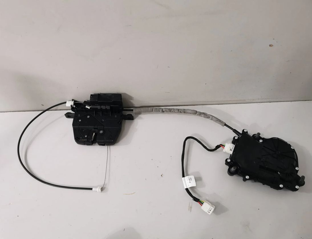 BMW X5 F15 (2013-2018) Zámok na piate dvere 7269543,7303443 20566629