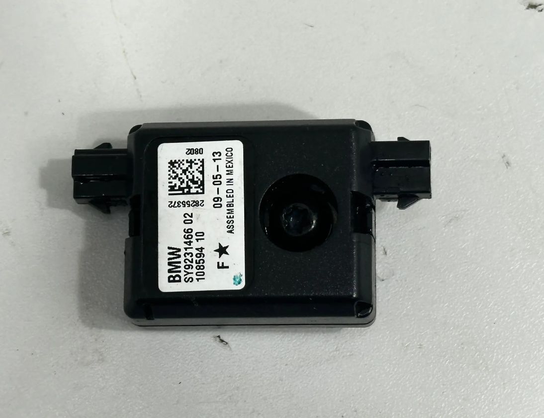 BMW 3 Series F30/F31 (2011-2020) Антенный модуль 9231466,2622341,9289590,9118262 23454135