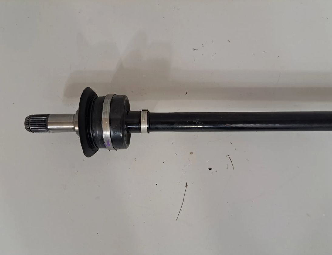 BMW X4 G02 (2018-2024) Pravý zadný hnací hriadeľ 8695488 27903068