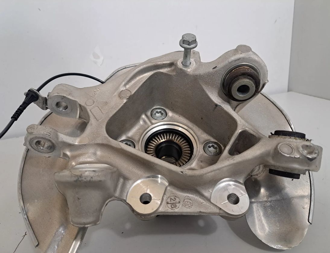 BMW X4 G02 (2018-2024) Rear Right Wheel Hub 6879752,6879750,8838134,6899175,6870532,6895659,6871065 27903070