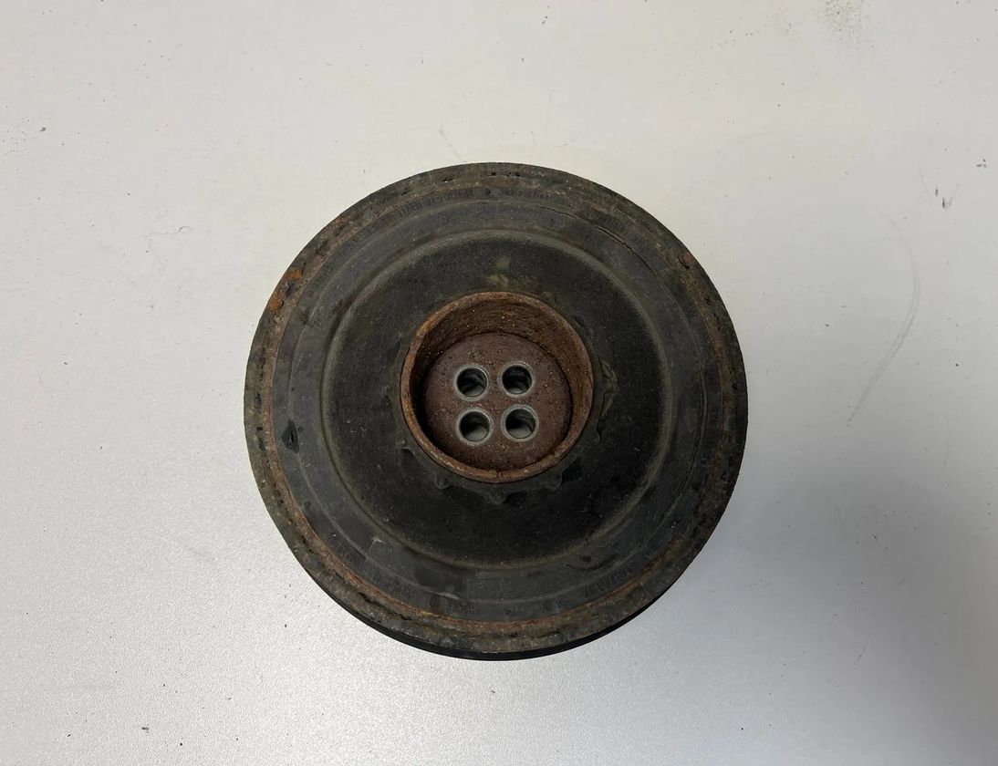 BMW 3 Series F30/F31 (2011-2020) Шкив коленчатого вала 8512072 31046782