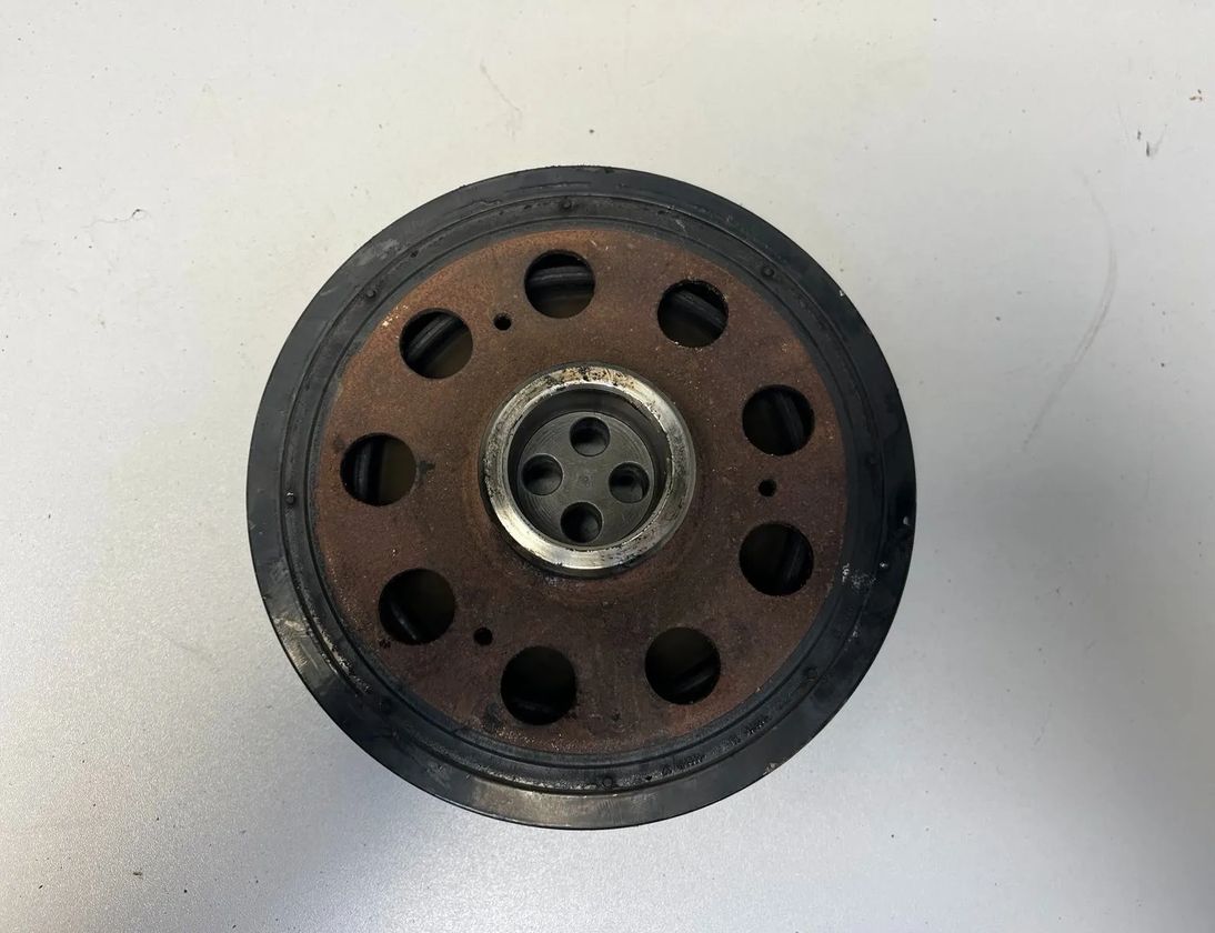 BMW 3 Series F30/F31 (2011-2020) Шкив коленчатого вала 8512072 31046782