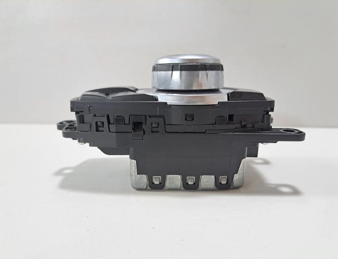 BMW 3 Series F30/F31 (2011-2020) Navigačný systém 9252004,9281688,9292248,9277893,9270701,9267955,9253944,9251701 31160004