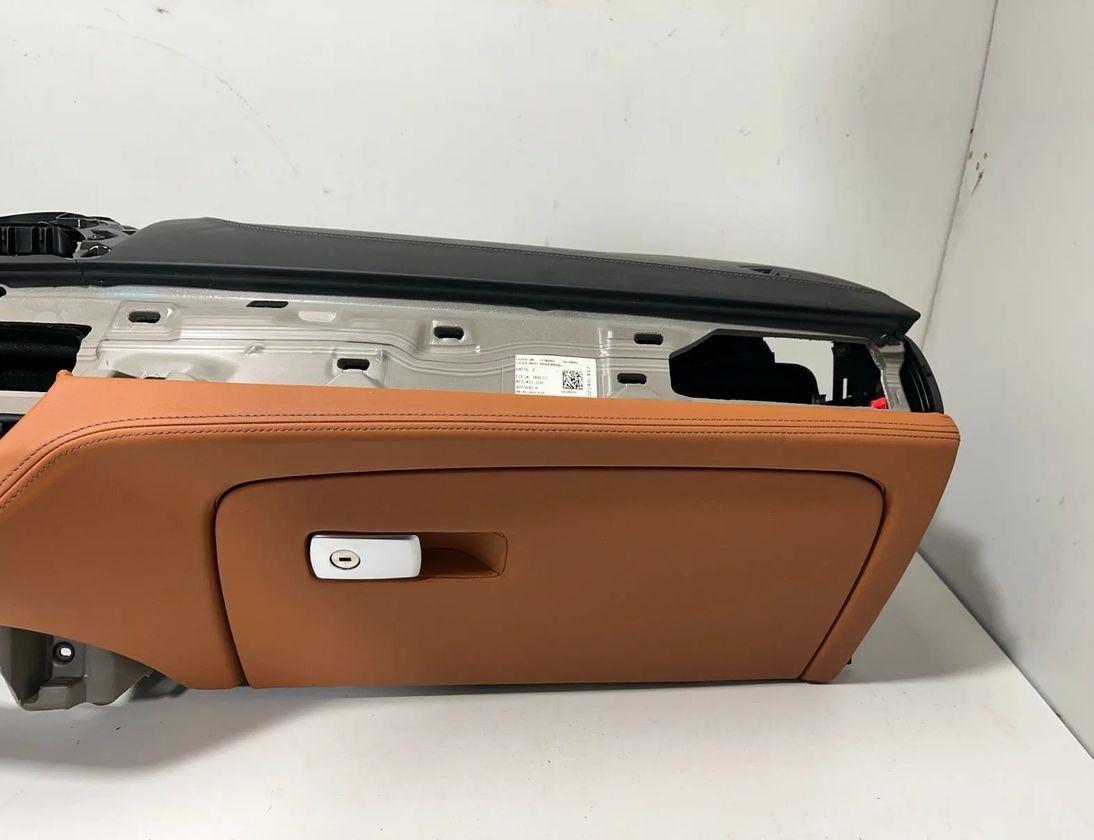 BMW M5 F90 (2017-2024) Dashboard 8074917 32079645