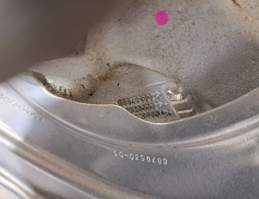 BMW X4 G02 (2018-2024) Pravé predné zavesenie 6882598,6890944,8643184,8854990,6870972,6881092,4A01667,6870530 32785366