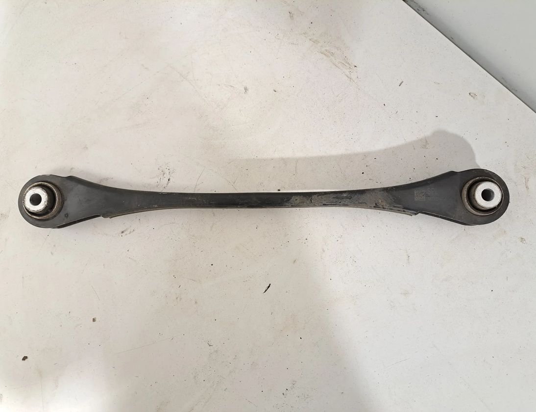 BMW 3 Series G20/G21/G28 (2018-2024) Pravé zadné zavesenie 6898480,6879659,6884694,6881199,6878632,6878639,8666074,6879358,6785608 32786859