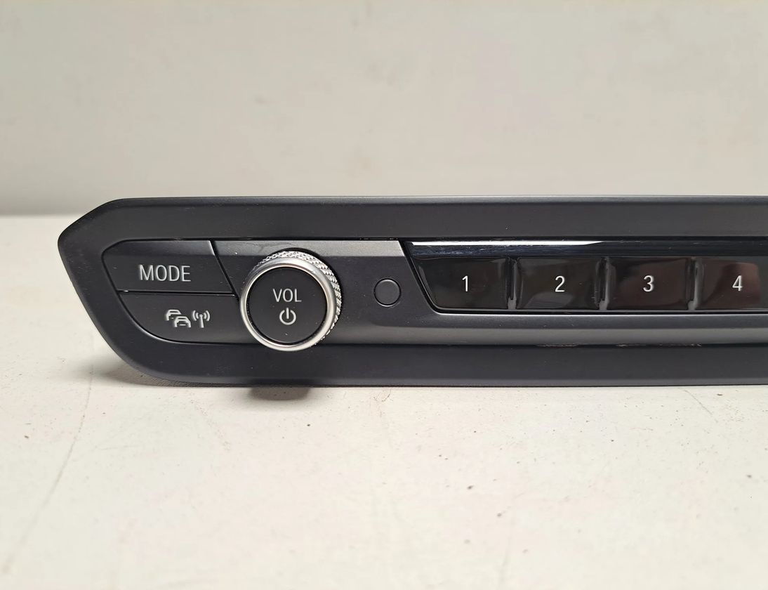 BMW 3 Series G20/G21/G28 (2018-2024) Кнопки музыкального проигрывателя 5A47C61,7949453 33058402