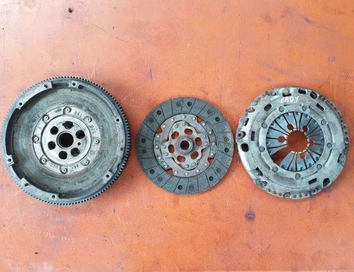VOLKSWAGEN Caddy 3 generation (2004-2015) Clutch Kit 3082001409 27328991