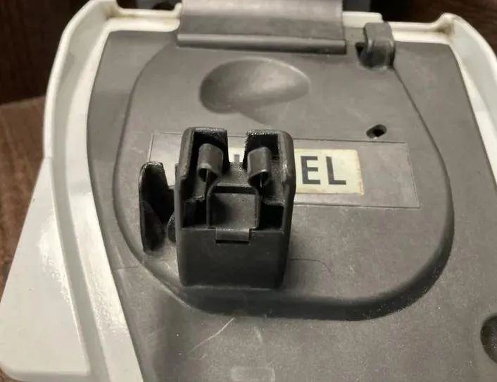 OPEL Vivaro B (2014-2019) Fuel Tank Flap 93867913,788280412R 27336146