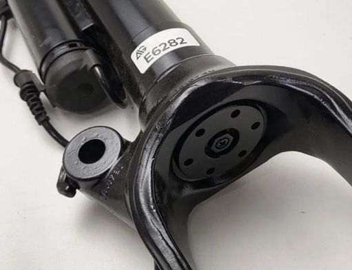 MERCEDES-BENZ R-Class W251 (2005-2017) Front Left Shock Absorber A2513203113,A2513203013,A2513203113,A2513200325,251320311380,251320561380,251320571380,251320561360,251320561388,251320301380,2513203113,2513205613,2513205713,A251320301380,A2513205613,A251320561380,A251320571380,A2513203013,A2513200325 28245078