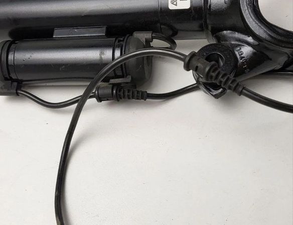 MERCEDES-BENZ R-Class W251 (2005-2017) Front Left Shock Absorber A2513203113,A2513203013,A2513203113,A2513200325,251320311380,251320561380,251320571380,251320561360,251320561388,251320301380,2513203113,2513205613,2513205713,A251320301380,A2513205613,A251320561380,A251320571380,A2513203013,A2513200325 28245078