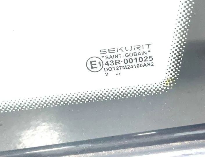 VOLKSWAGEN Touareg 1 generation (2002-2010) Pravé zadné okno DOT27M24100AS2,43R001025 24737630