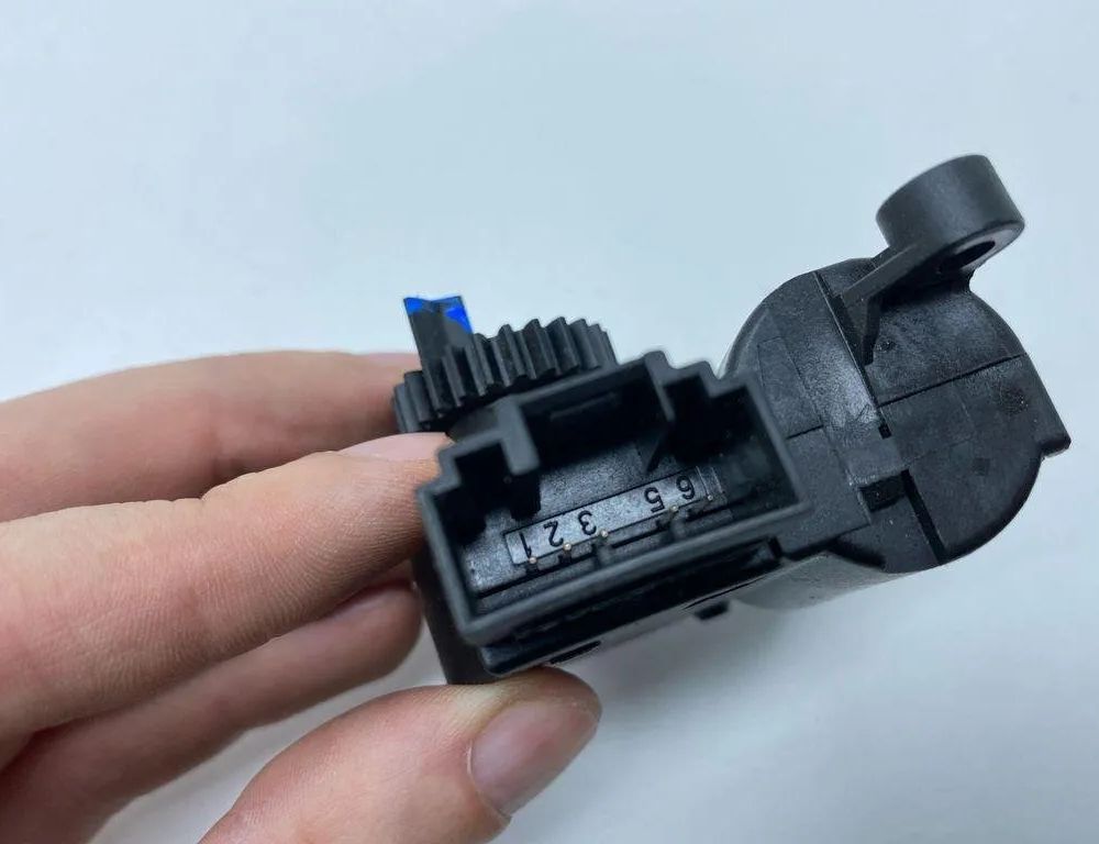 VOLKSWAGEN Tiguan 2 generation (2016-2024) Interior Heater Flap Motor Actuator 5Q0907511K,H021289026 32185093
