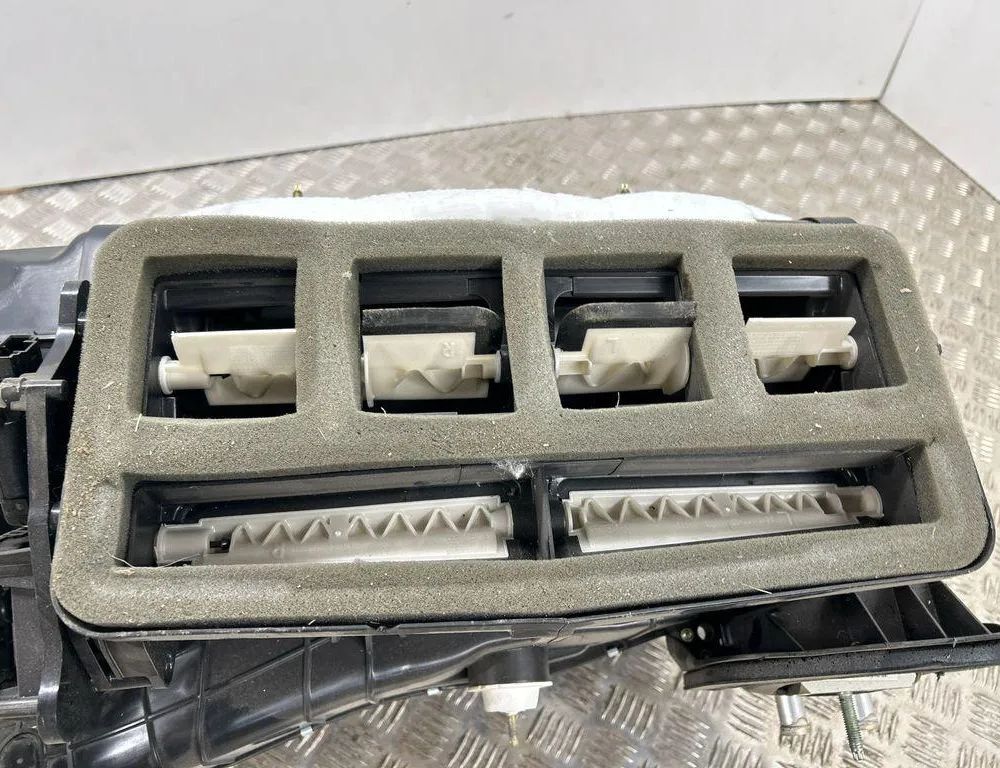 JEEP Grand Cherokee 4 generation (WK) (2004-2024) Печка салона P68110178AC,P68110178,68412082AB,68245823AC,55111649AJ,68110178AC,68052899AI,68412082AC,CK871004,TPYER0704G6056,68245823AG 32748053