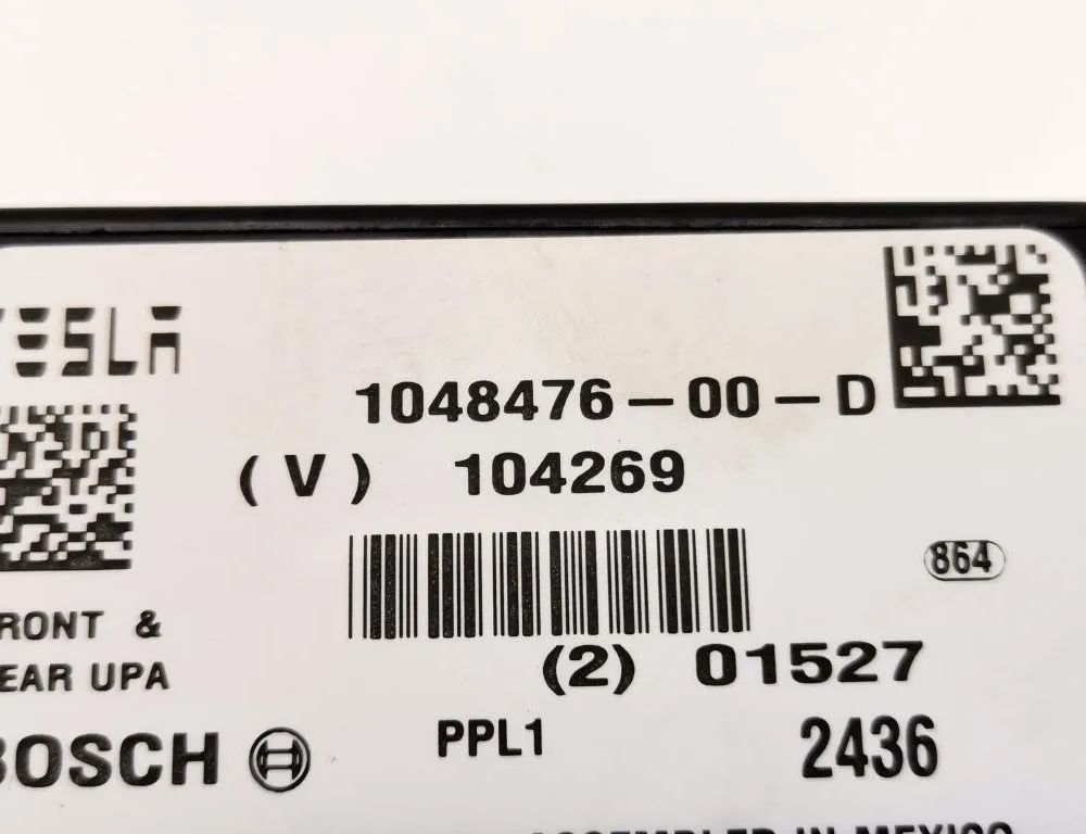 TESLA Model S 1 generation (2012-2024) PDC jednotka na kontrolu vzdialenosti pri parkovaní 1048476-00-D 21190231