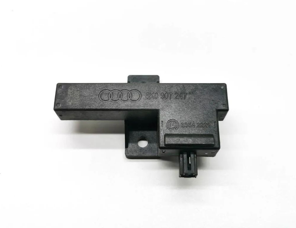AUDI A8 D4/4H (2010-2018) Anténa 8K0907247 21475183