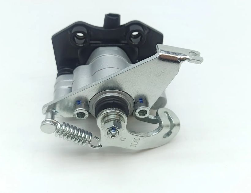 MICROCAR 6 Series F06/F12/F13 (2010-2018) задний правый суппорт 1418456,0117466 24472621