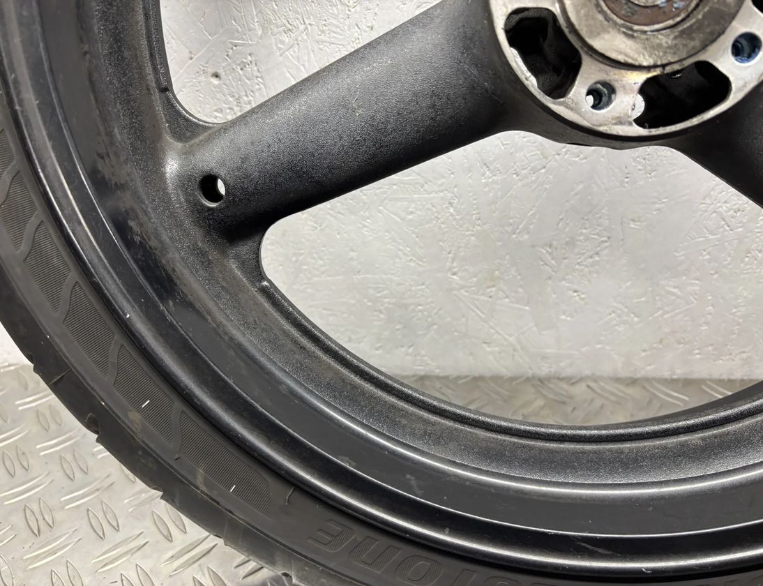 SUZUKI GSX 2 generation (2013-2020) Predné koleso z hliníkovej zliatiny 28173740