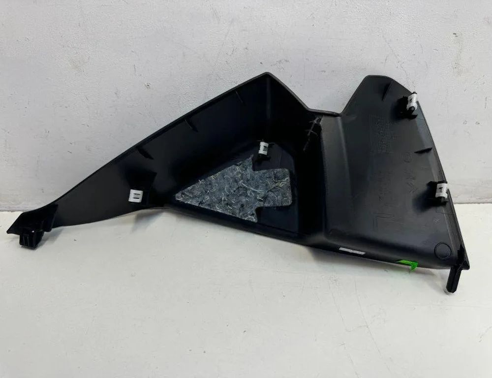 PEUGEOT 2008 2 generation (2019-2023) Bočné lemovanie panelu 9810281980 31125122