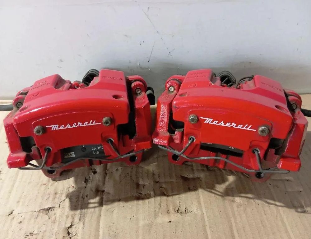 MASERATI Levante 1 generation (2016-2024) Front Left Brake Caliper 4865,06700388360 31126188