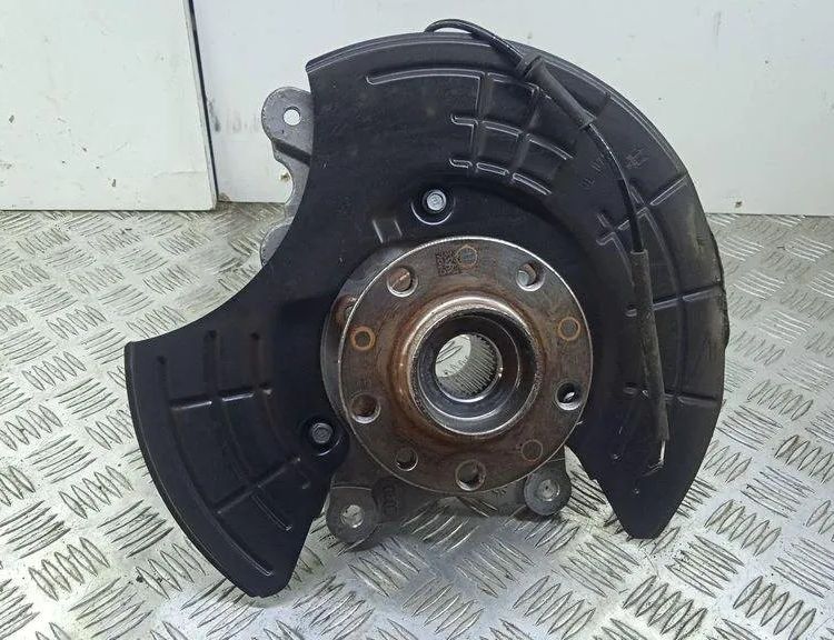 MASERATI Ghibli 3 generation (2013-2024) Rear Left Wheel Hub 670035289 31126403