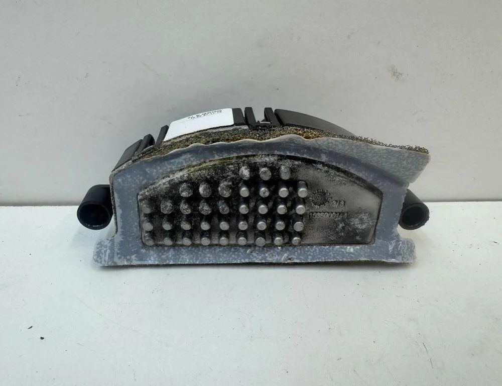 PORSCHE Macan 1 generation (2013-2023) Blower fan relay 8T0820521F 31130874