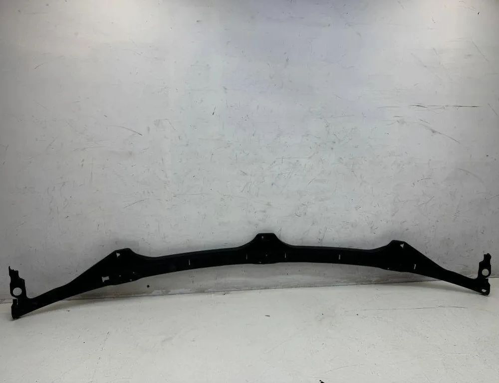 MERCEDES-BENZ C-Class W205/S205/C205 (2014-2023) Пластмасса передняя стеклоочистителей A2058690007 31131405