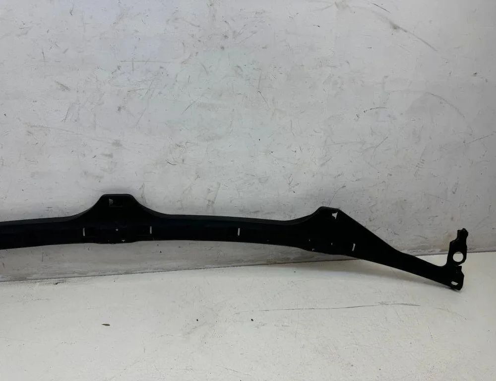 MERCEDES-BENZ C-Class W205/S205/C205 (2014-2023) Пластмасса передняя стеклоочистителей A2058690007 31131405