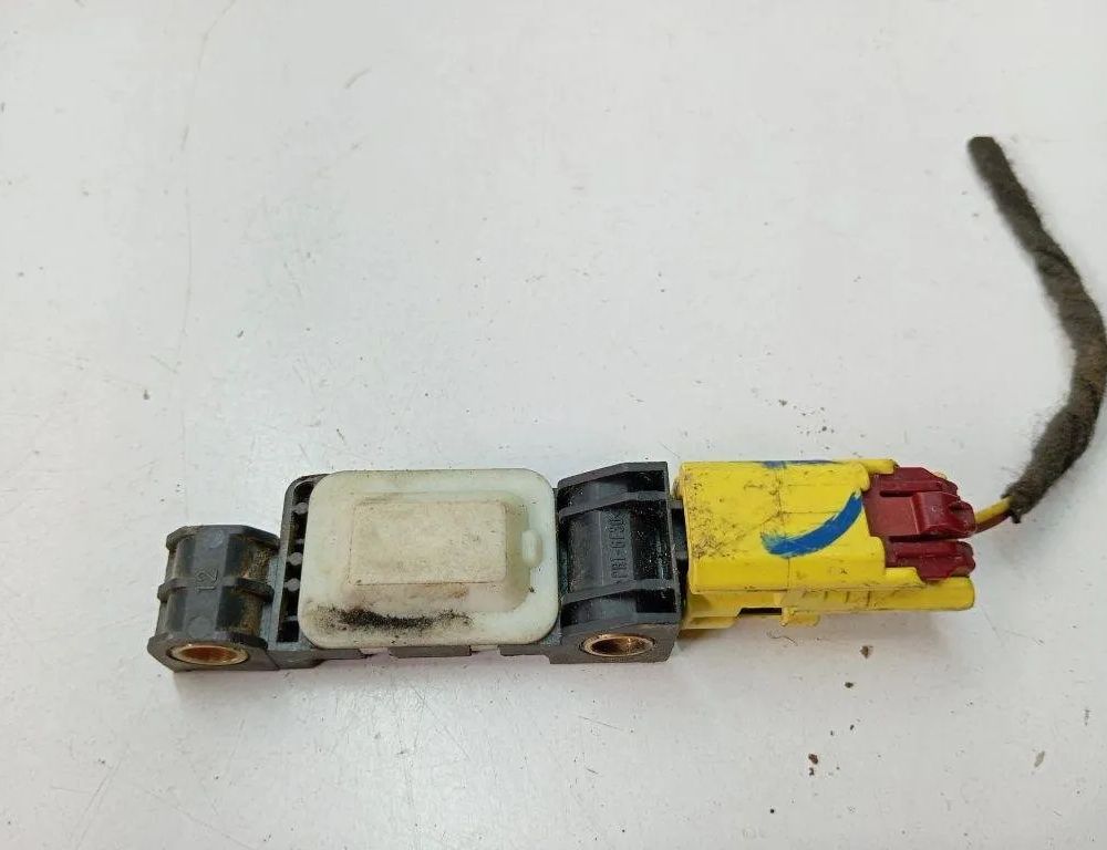 BENTLEY Continental 4M (2015-2024) Front Left Impact Sensor 4B0959643D 31132914