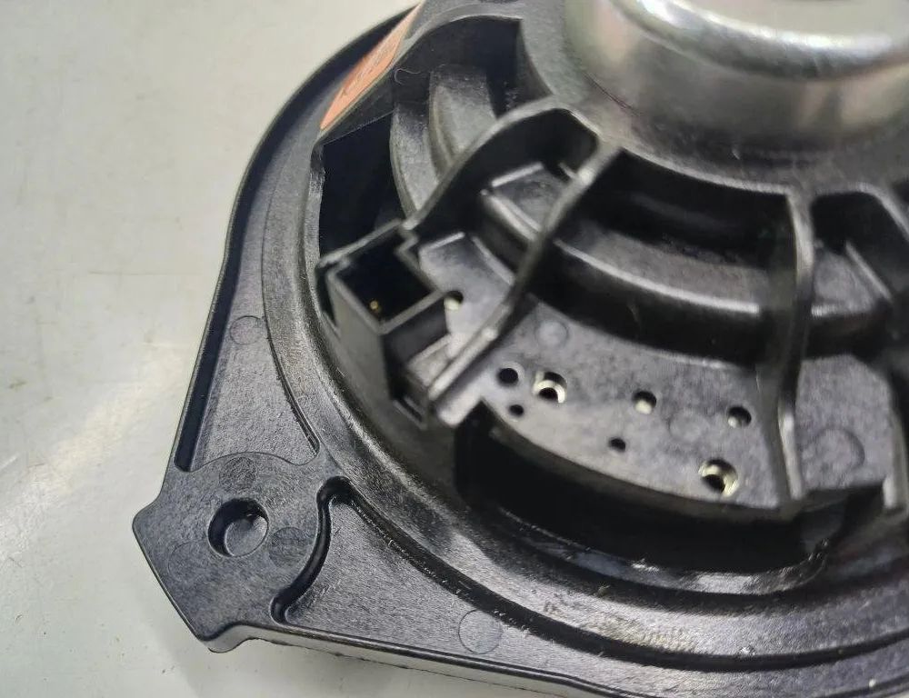 MERCEDES-BENZ GLE W166 (2015-2018) Колонка  дверей задняя левая A2318200702 31140547