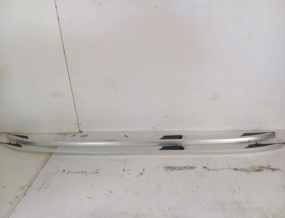 MERCEDES-BENZ GLE W166 (2015-2018) Ľavá zadná strešná rukoväť A1668900393 31142647