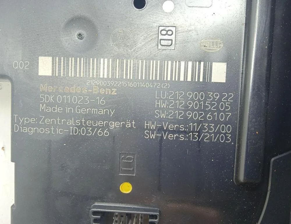 MERCEDES-BENZ CLS-Class C218/X218 (2011-2017) Блок предохранителей 2129026107,2129003922 31145033