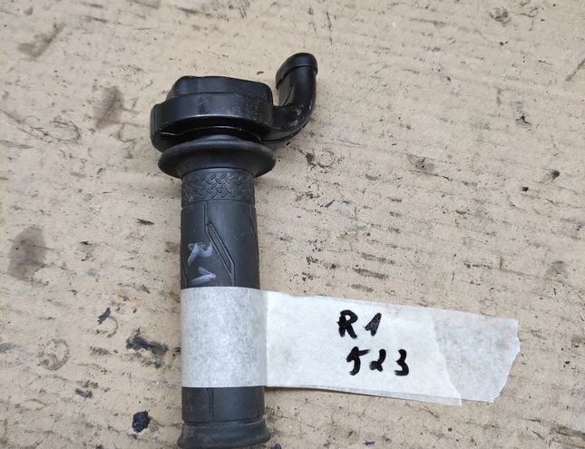 YAMAHA YZF-R F10/F11 (2009-2017) 4C8262400000 23854045