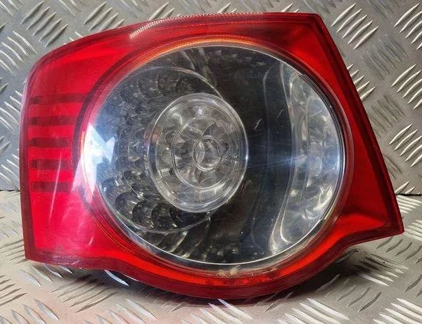 VOLKSWAGEN Jetta 3 generation (1992-1998) Ľavé zadné koncové svetlo 1K5945095G 31071114