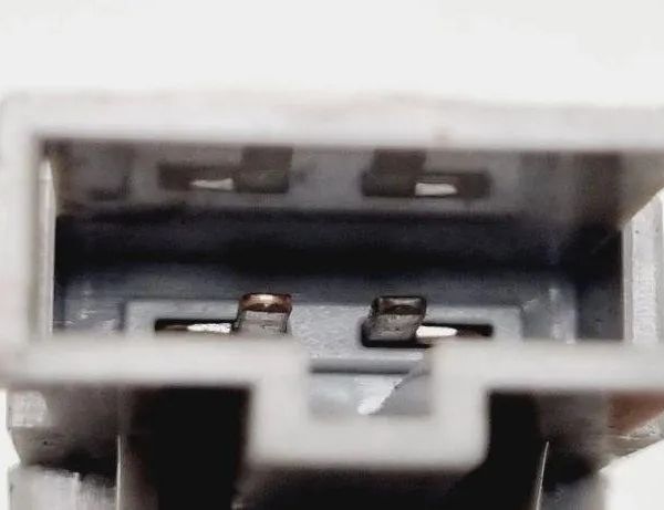 VOLKSWAGEN Golf 8 generation (2019-2023) Ostatné vnútorné časti 1K0947109 31072959