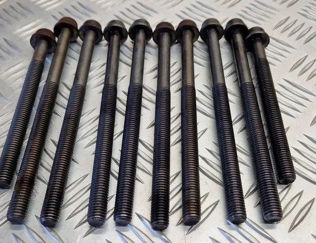 FORD Focus 2 generation (2004-2011) Винты двигателя 31074311