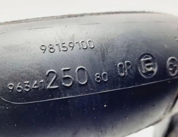 CITROËN C5 1 generation (2001-2008) шланг радиатора интеркулера 9634125080 31088605