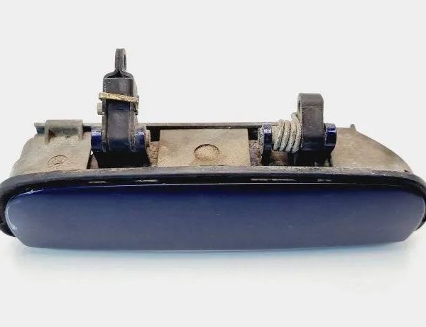 AUDI A6 C6/4F (2004-2011) Ľavá posuvná dvere vonkajšia kľučka 4B2837886A 31089352