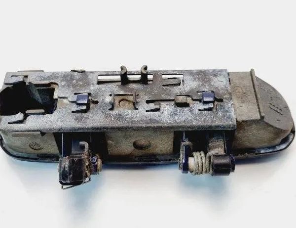 AUDI A6 C6/4F (2004-2011) Ľavá posuvná dvere vonkajšia kľučka 4B2837886A 31089352