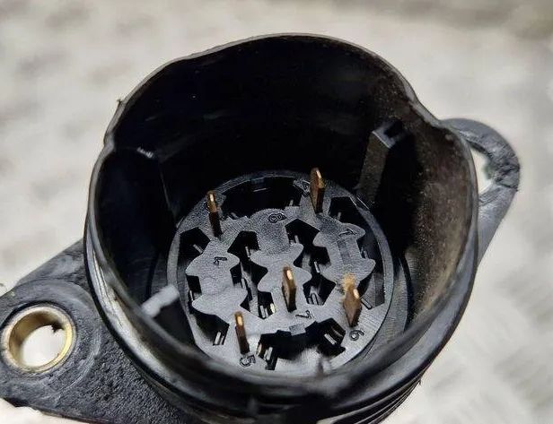 AUDI A4 B5/8D (1994-2001) Подключение сопла 038971803 31099406