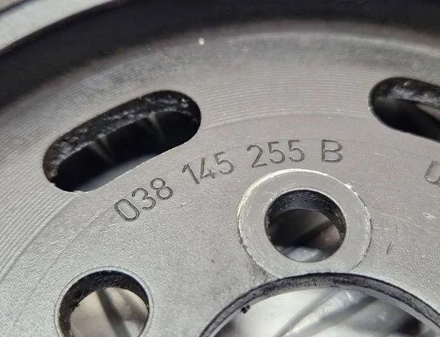 VOLKSWAGEN Golf 5 generation (2003-2009) Power steering pump pulley 038145255B 31105006