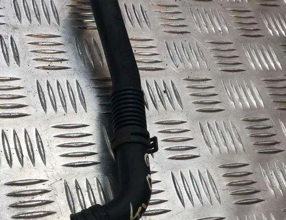 AUDI A6 C6/4F (2004-2011) Dýchacia hadica 038103493 31813174